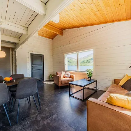 Senja Fjordcamp * Torsken