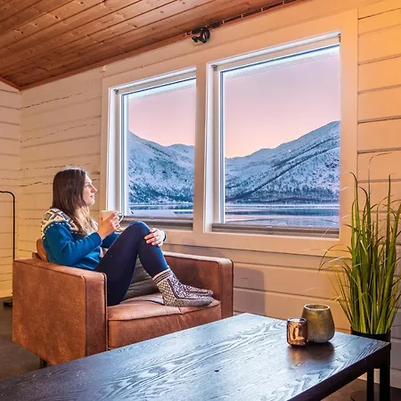 Kemping Senja Fjordcamp *