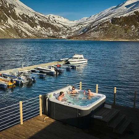 Senja Fjordcamp Campingplasser